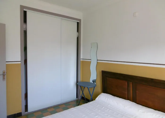 : T2 Proche Plage, Terrasse, Parking, Clim, Bbq, Lave-linge, 4 Pers, Classé 2* - Fr-1-797-17 Apartamento